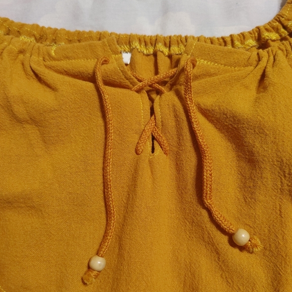 Boutique Brand Peasant Top - Picture 9 of 11